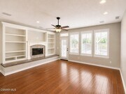Photo - 250 Napa Ct