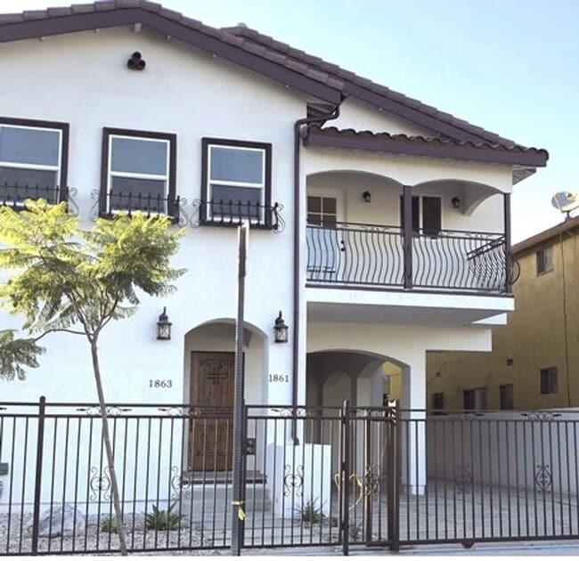 Photo - 1861 S Longwood Ave Unit 1861 S Longwood Ave