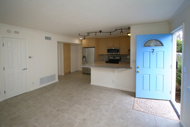 Photo - 415 Rancheria St Apartments Unit 3