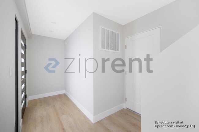 Photo - 2087 S El Camino Real