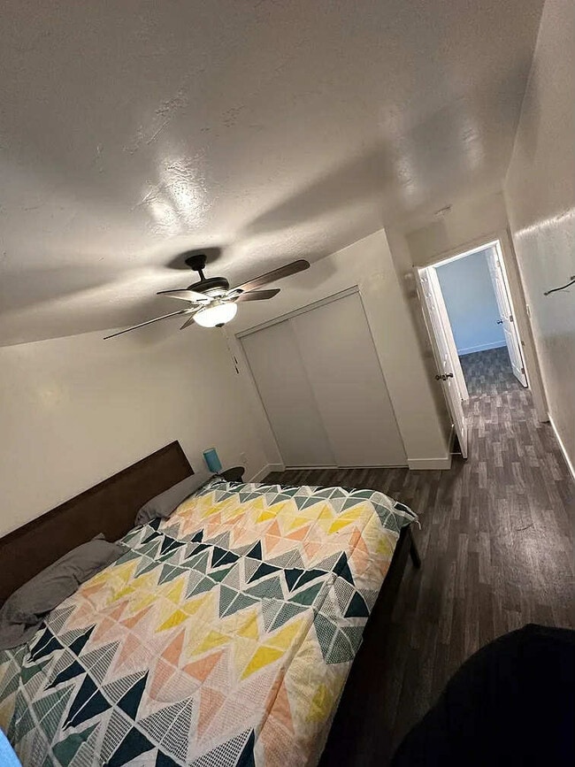 Photo - 6427 Shaules Ave