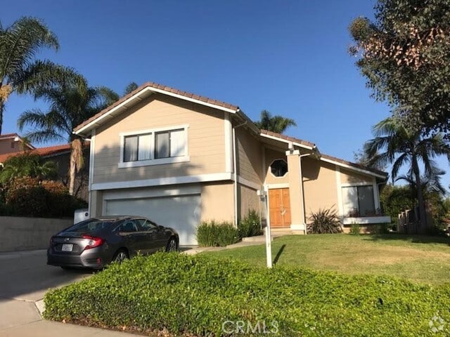 Building Photo - 121 S Panorama Dr Rental
