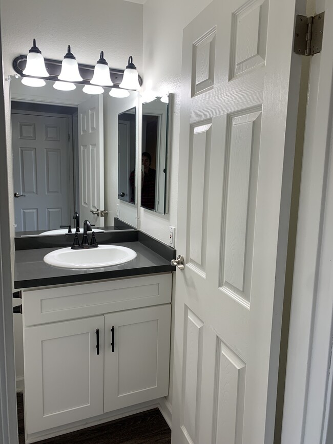 Photo - Beachfronter Townhome Apartments