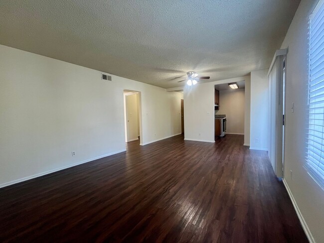 Photo - BELLA APARTMENTS: Beautiful 2 Bed - 2 Bath Unit 4