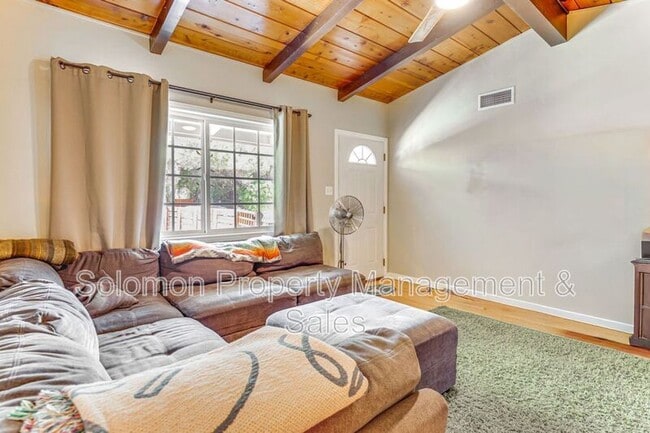 Photo - 901 Eucalyptus Ave