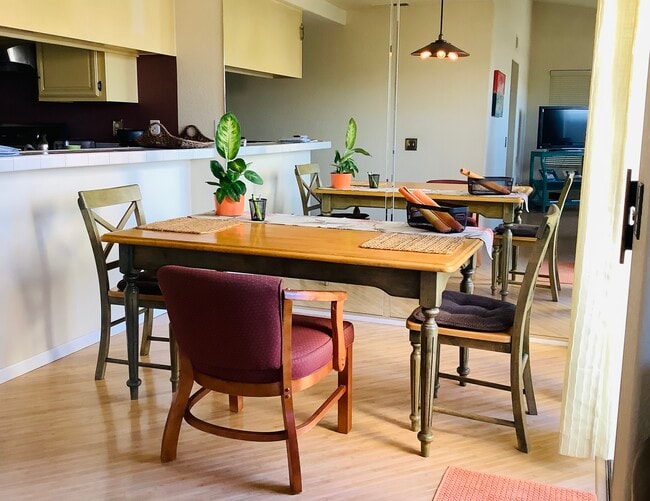 Building Photo - 7488 Altiva Pl Unit Barbara