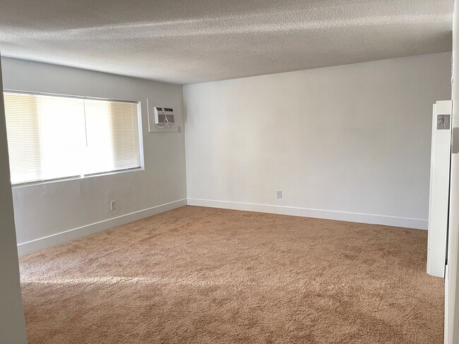 Photo - 319 S Alessandro St Unit A