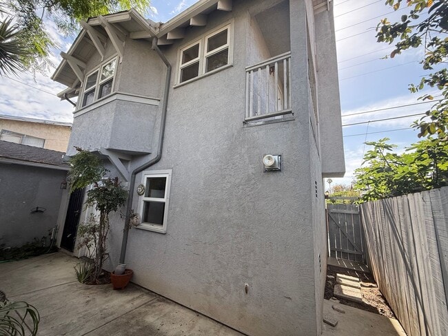 Photo - 3536-3538 Herman Avenue Unit 3538