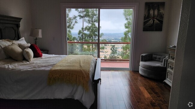 Building Photo - Beautiful Home in Prestigious Aliso Viejo ...