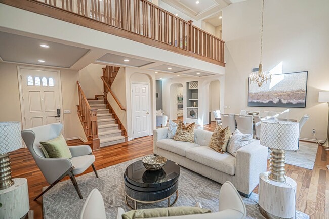 Photo - 4 Bedroom Home for Rent in The Woodlands!