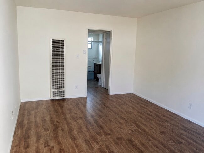 Photo - 6717 Fulton Ave Unit 2