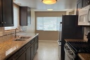Photo - 736 Teaberry St House