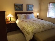 Master Bedroom - 2512 Clairemont Dr Unit 216