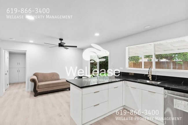 Photo - 990 Kittiwake Ln