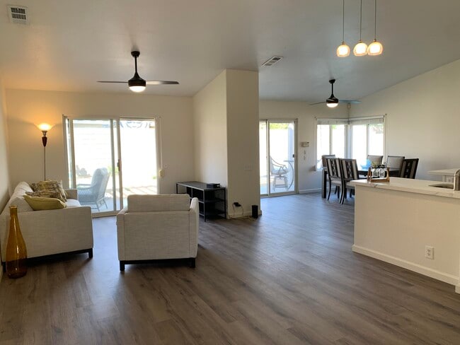 Photo - 78780 Birchcrest Cir