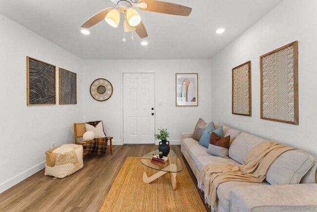 Photo - 8420-8424 Dallas St Unit 8424