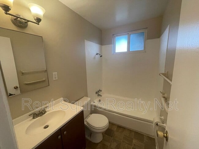 Photo - 355 S Aspan Ave Unit # 2