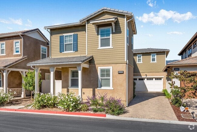 Building Photo - Village at Los Carneros 5 bdrm / 3 bth Hom... Rental