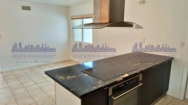 Photo - 2409–2413 Fleetwood St Unit 2409 Fleetwood St