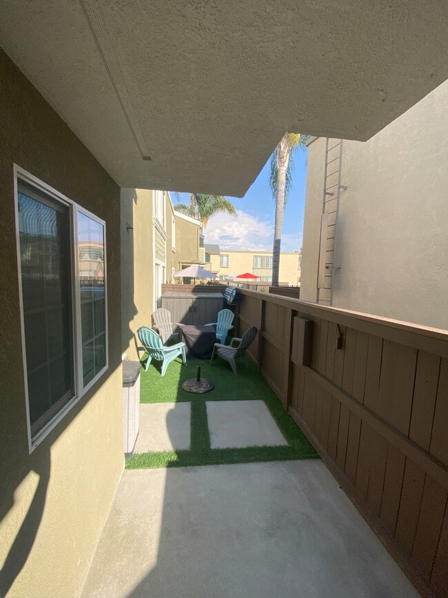 Photo - 5404 Balboa Arms Dr Unit 355