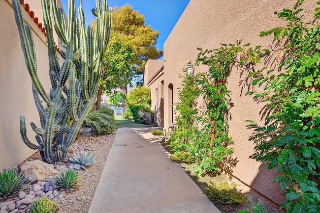 Photo - 124 Lakeshore Dr