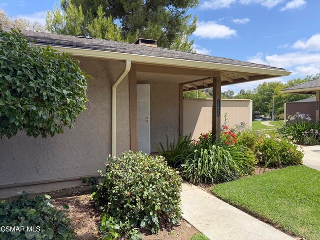 Building Photo - 28606 Conejo View Dr