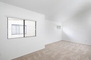 Photo - 3 Bed/2.5 Bath PB Townhouse - Garage, W/D,... Unit D