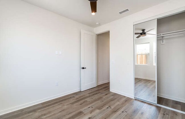 Photo - H012-KENWATER Unit 1