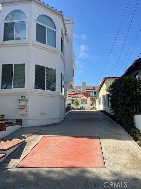 Photo - 1917 Grant Ave