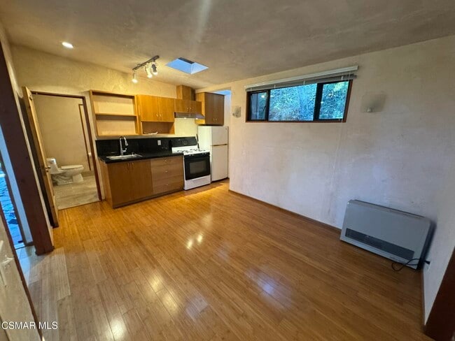 Photo - 1281 Old Topanga Canyon Rd