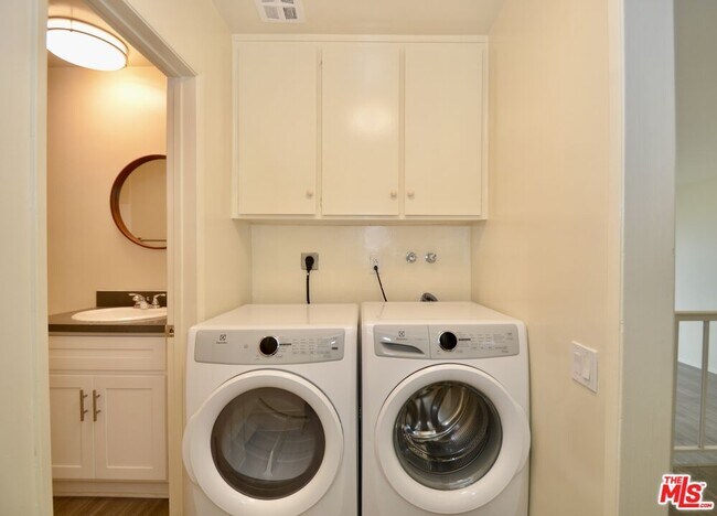 Photo - 18069 Coastline Dr Unit 9