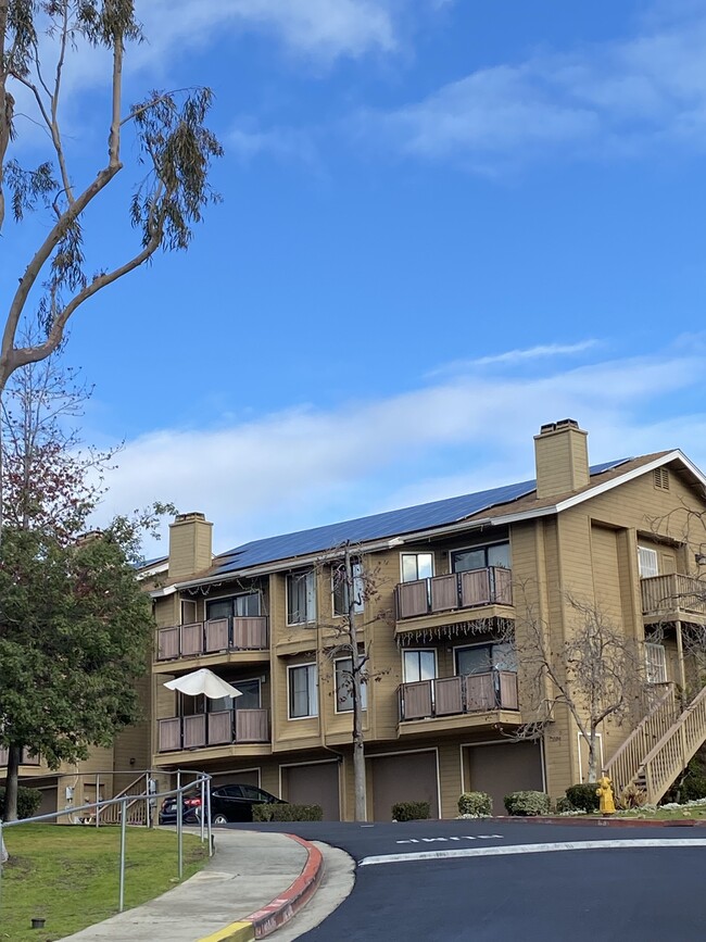 Building Photo - 1388 Villa Glen Ln Unit El Cajon Park Villas