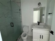 Photo - 21715 Hart St