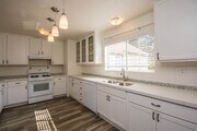 Photo - Bright Beautiful Tamarack Point Townhome!
