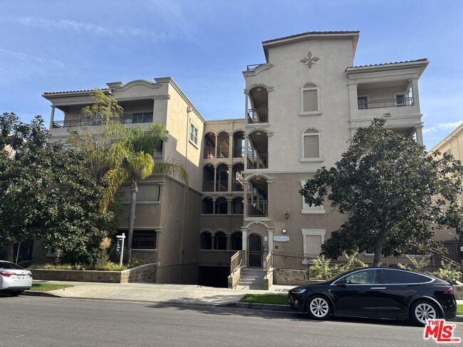 Building Photo - 432 S Willaman Dr Unit 202