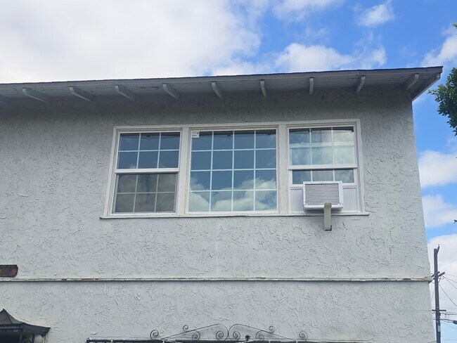Outside- Close Up to Apartment Unit - 6336 1/2 Simpson Ave Unit 6336 1/2 Simpson
