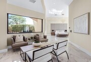 Photo - 1 Seclude Ct