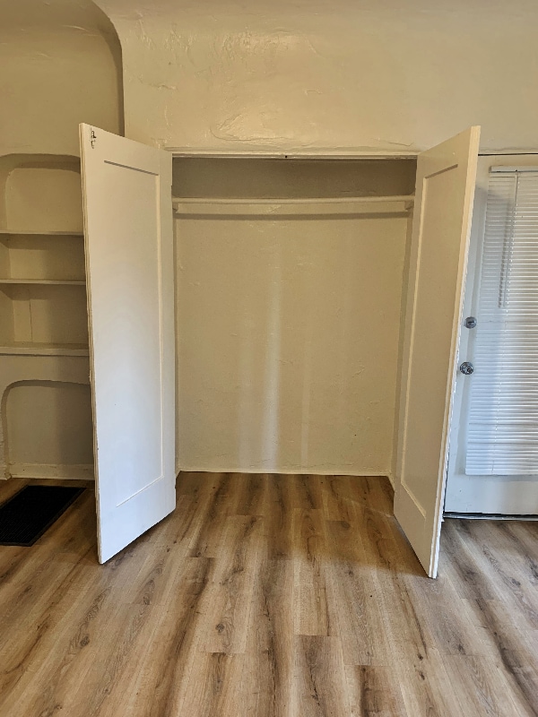 Photo - 806 4/5-805 N Poinsettia Pl Unit 4