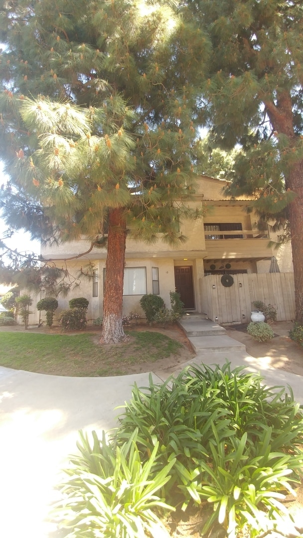 Photo - Great location!!!  3 bed 2 1/2 bath town h...