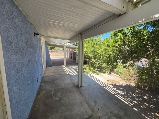 Photo - 466 W 5th St Unit 470