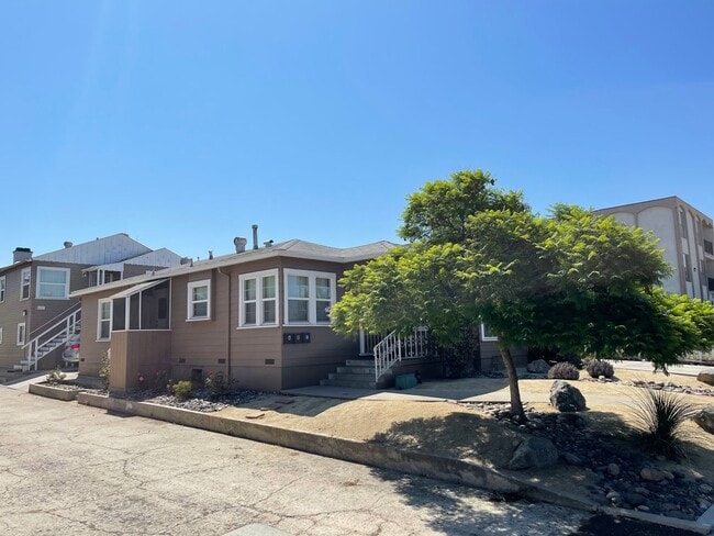 Photo - 3 Bedroom, 1 Bathroom Single Family Home in Desirable area of Talmadge