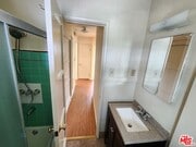 Photo - 5264 Cahuenga Blvd