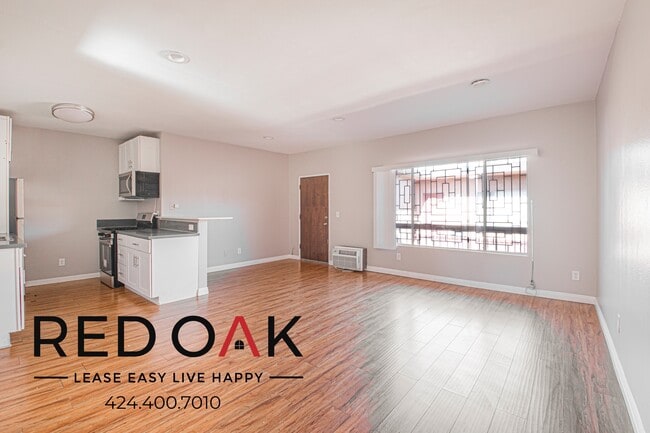 Building Photo - 6819 Laurel Canyon Blvd Unit 17