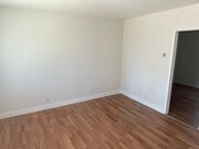 Photo - 632 W 9th St Unit 3