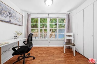 Photo - 2005 Beachwood Dr