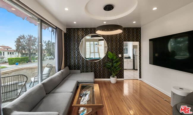 Photo - 6255 W Olympic Blvd