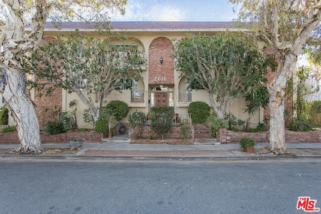 Building Photo - 2616 5th St Unit 207