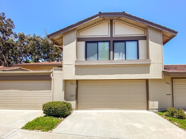Building Photo - Two-Story 3 Bed, 2.5 Bath with Large Bonus... Rental