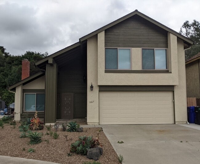 4 Bed-2.5 Bath Two Story Home in San Diego - 4 Bed-2.5 Bath Two Story Home in San Diego