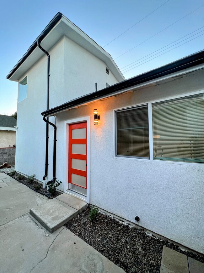 Building Photo - 6731 Amigo Ave
